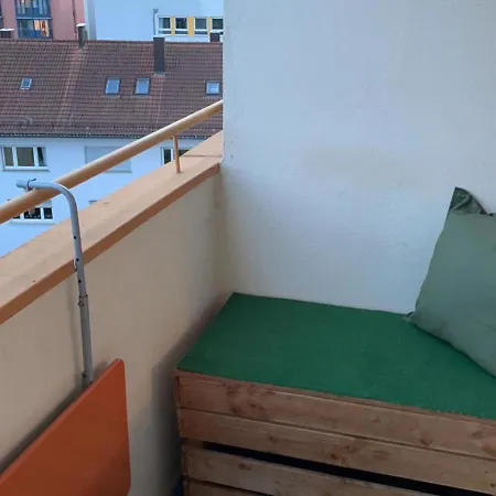Traumwohnung Im Westen Mit Panorama アパート シュトゥットガルト